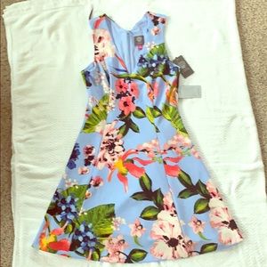 VINCE CAMUTO Sleeveless Floral Print Dress